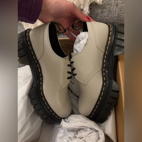 BNWT Dr. Martens Audrick 3 eye Shoes – Cobblestone Gray – Size 9 - Picture 3 of 15